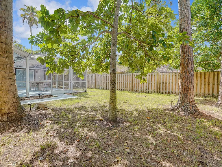 1329 Periwinkle Pl — Photo 16