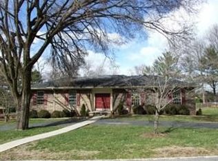 213 Crowfield Rd, Knoxville, TN 37922