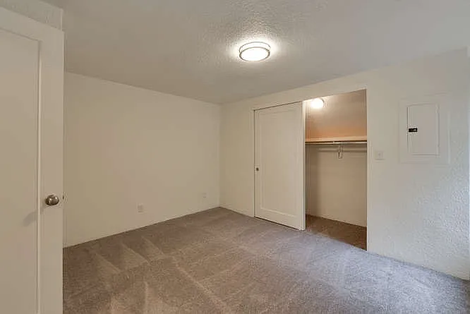 624 NW 22nd Ave — Photo 9