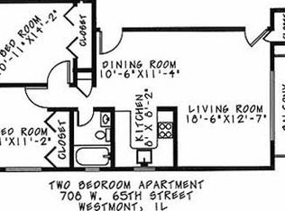 708 W 65th St, Westmont, IL 60559