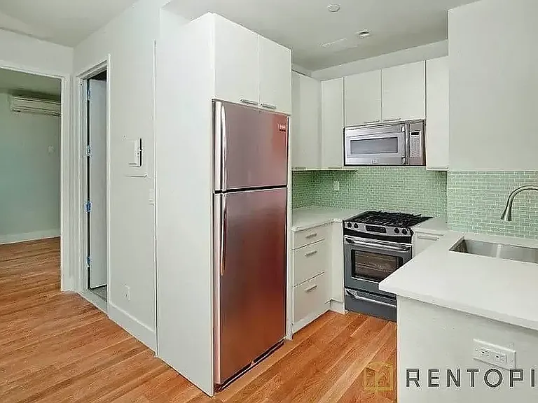 1433 De Kalb Ave #1C — Photo 5