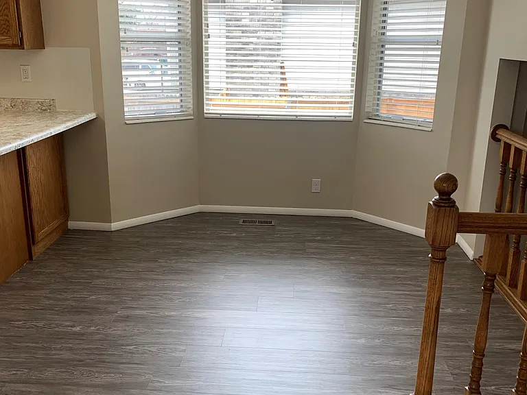 333 E Annalyn Cir — Photo 9