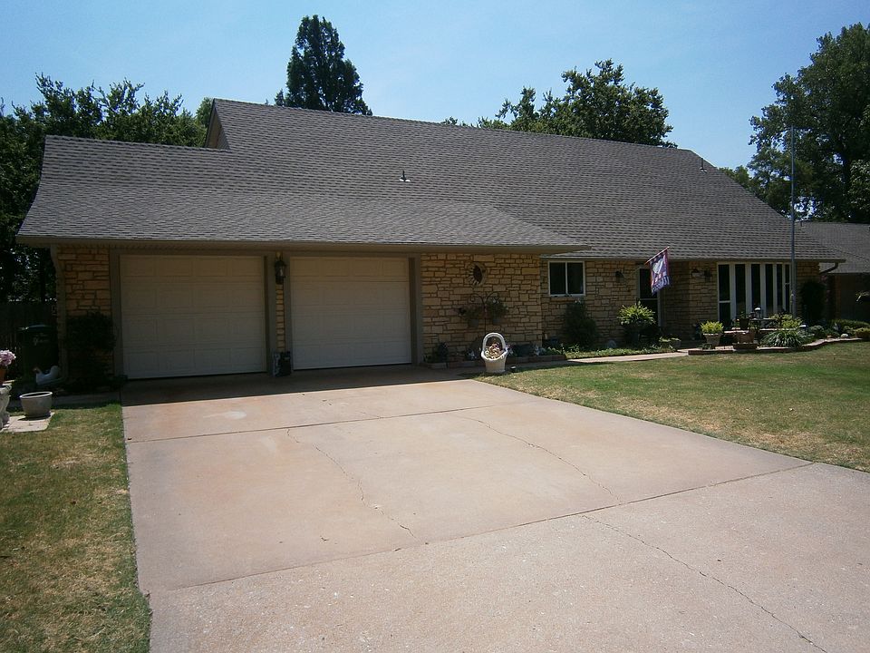 Very Nice Home in Yukon