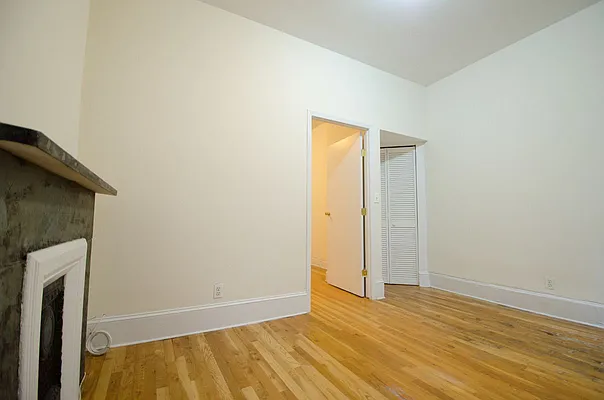 Rented by Compass | media 27