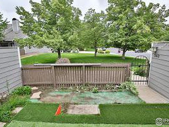 4th image of 343 S Taft Ct #17