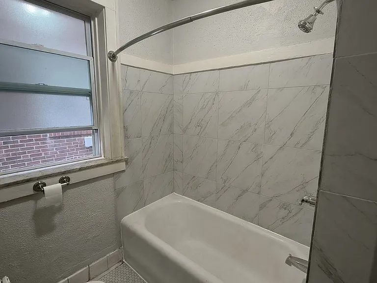 5041 Mardel Ave #B — Photo 4