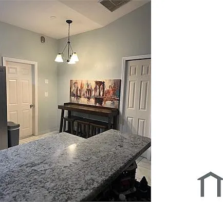 3 bed, 1153 sqft, $2,350 — Photo 4