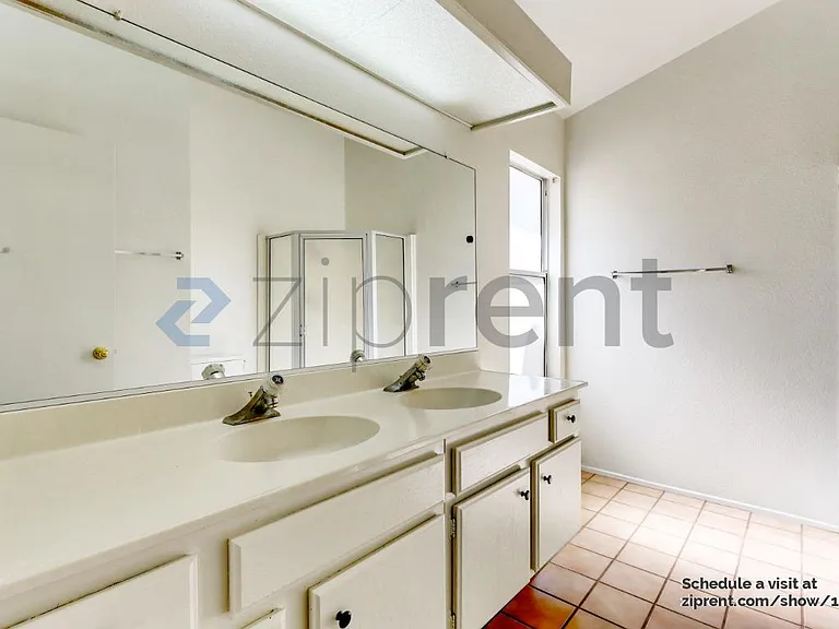 116 N Plymouth Way — Photo 13