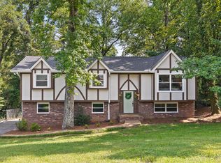 6307 Ridge Lake Rd, Hixson, TN 37343