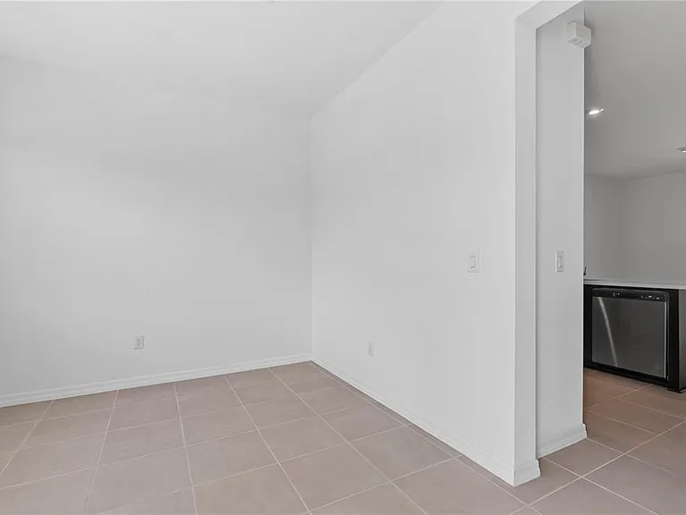 6256 Fairmont Ln — Photo 3