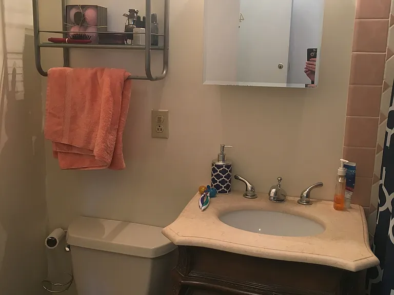 922 Beacon St #41 — Photo 2