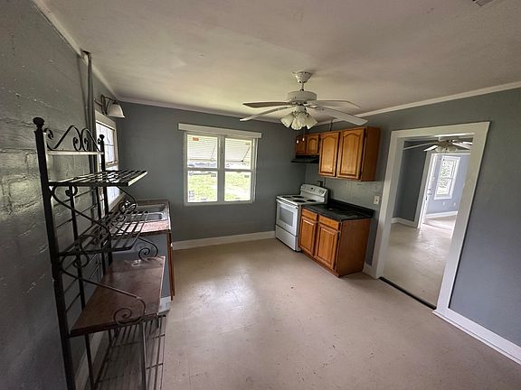 3rd image of 45 4th St