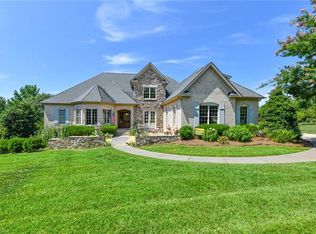 8503 Parkchester Pl, Oak Ridge, NC 27310