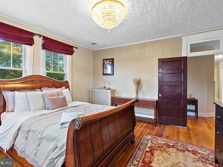 1501 Crittenden St NW — Photo 35