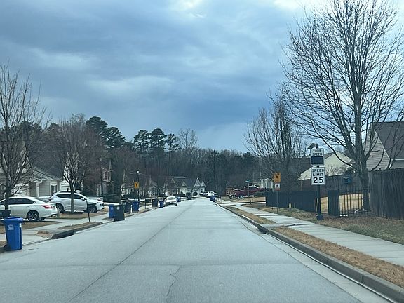 4th image of 4245 Pearhaven Ln