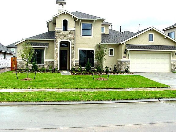 Covered Patio in Rear