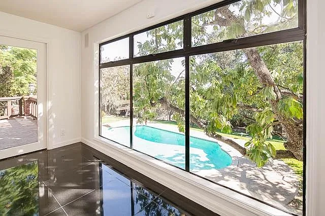 3488 Barhite St — Photo 13