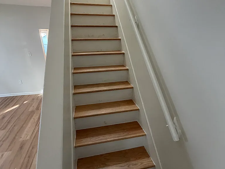 25 Penn St #27 — Photo 13