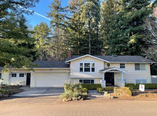 1033 Northshore Rd, Lake Oswego, OR 97034