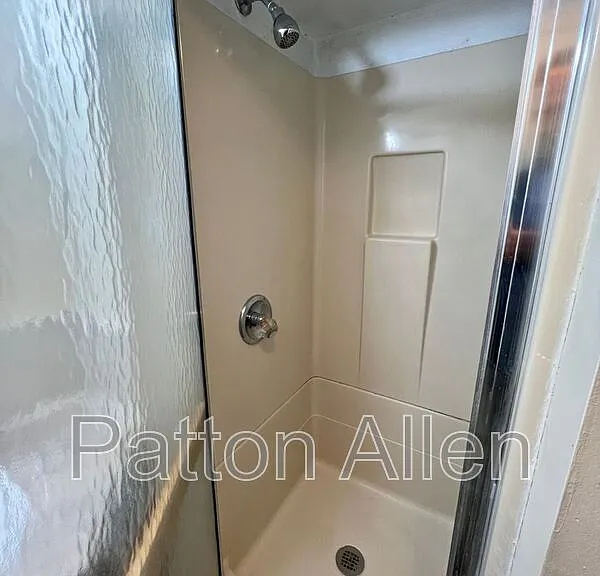 130 Edwin Pl #1 — Photo 9