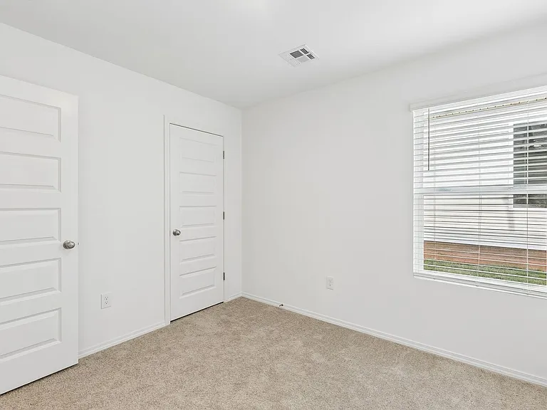 1221 Colt Dr — Photo 12