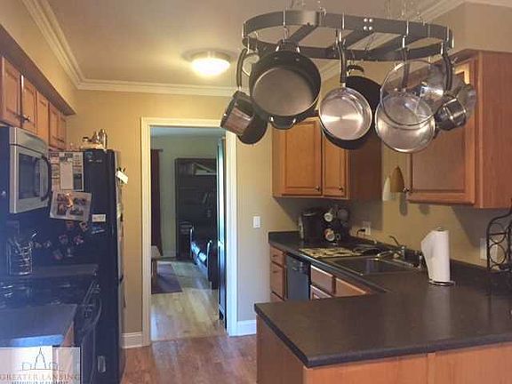 5th image of 553 E Bainbridge Dr