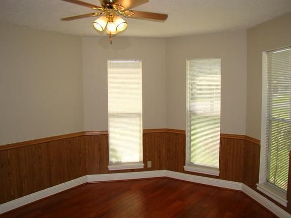 3rd image of 2645 Norris St