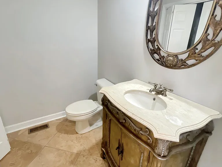 8270 Double Eagle Ct — Photo 15