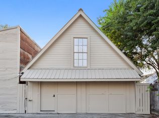 2221 Burgundy St #2225, New Orleans, LA 70117
