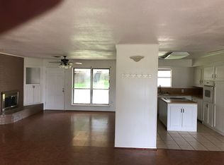 1910 Meander Rd, Granbury, TX 76049