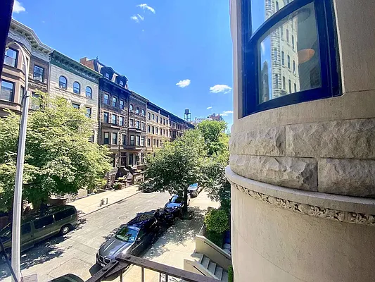 Rented by Manhattan Spaces | media 17