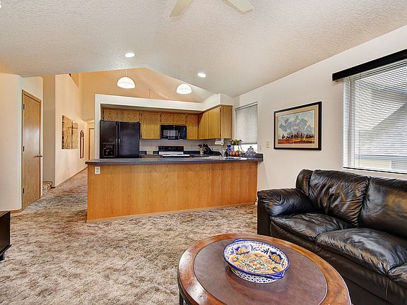 5th image of 2300 NE 77th Ave