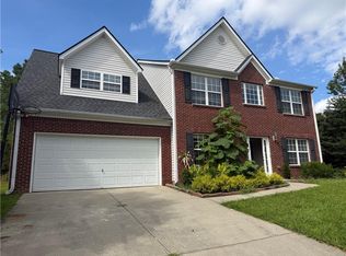 3865 Crescent Walk Ln, Suwanee, GA 30024