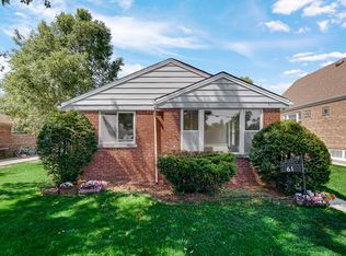 61 W 146th St, Riverdale, IL 60827