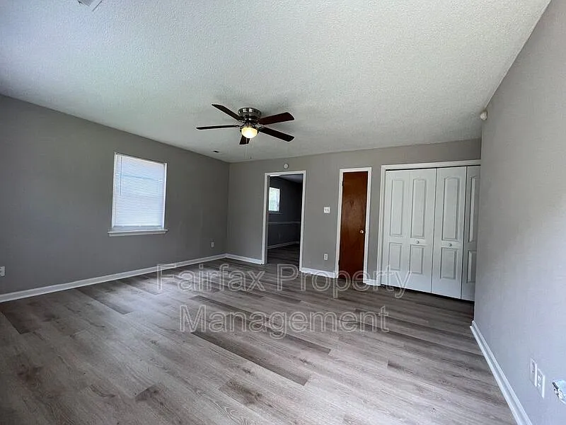 3 bed, 2.0 bath, 1120 sqft, $1,850 — Photo 4