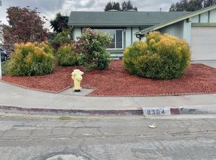 8304 Menkar Rd, San Diego, CA 92126