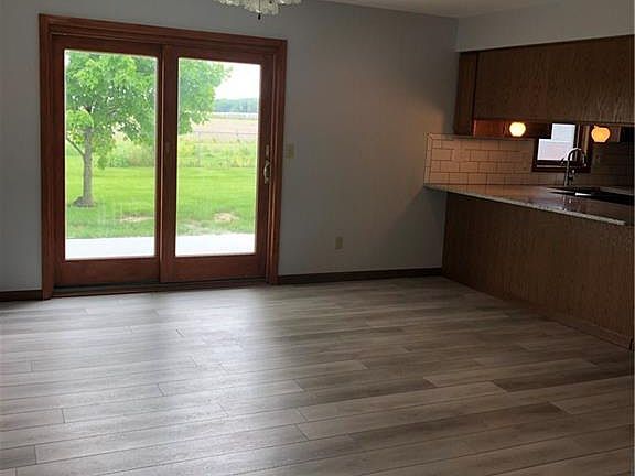 4th image of 105 Avalon Dr