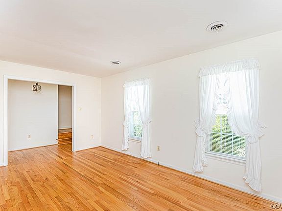 2nd image of 7058 Cornfield Ln