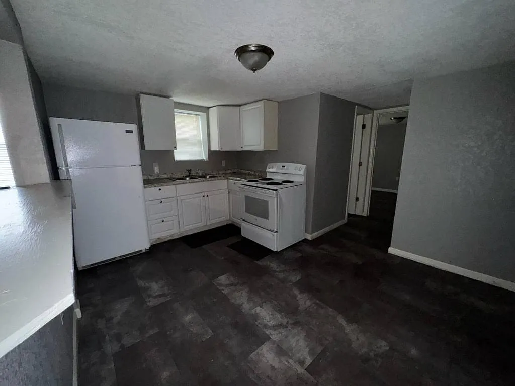 2057 N 5th St #5 — Photo 4