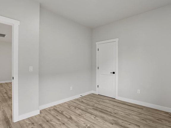 3rd image of 3301 35th St W