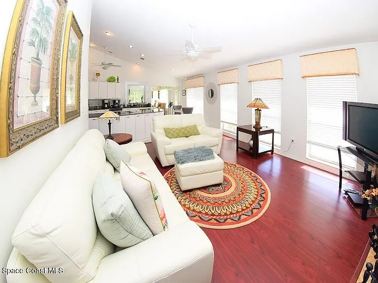 101 Island Grove Dr — Photo 18