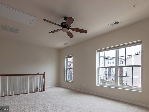 4th image of 23224 Scholl Manor Way #1128