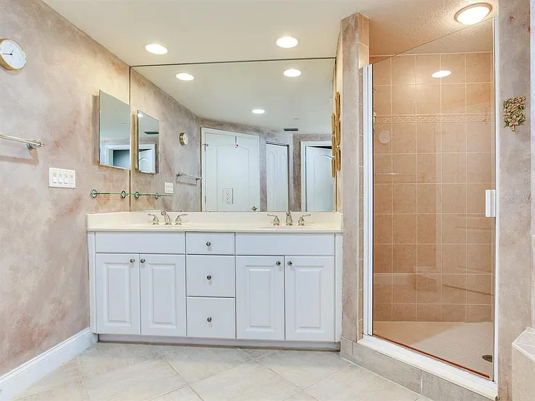 11 San Marco St #807 — Photo 32
