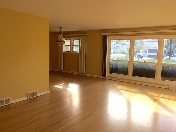 2nd image of 7219 N Crawford Ave