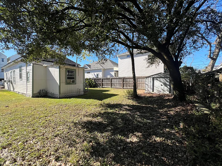3705 Runnels St — Photo 20