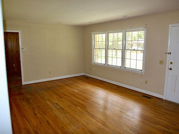 Living room picture 1