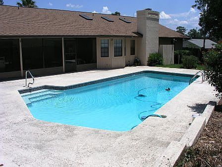 Pool & Lanai