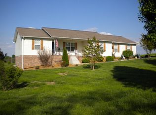 5482 Pendergrass Rd, Byrdstown, TN 38549