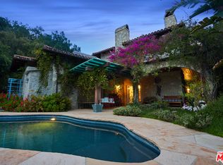 21415 Greenbluff Dr, Topanga, CA 90290