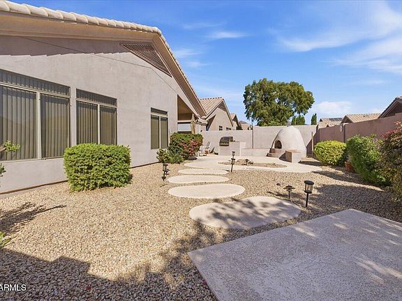 5th image of 8085 E THERESA Drive